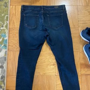 Size 12 Kut from the Kloth skinny jeans